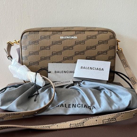 Balenciaga Other - Balenciaga Crossbody (unisex)